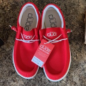 Hey Dude Wally in red flame Womens 10 Mens 8 New
